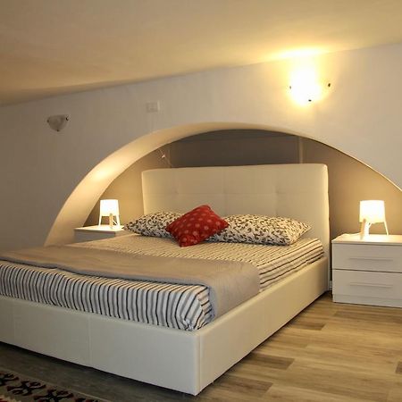 Vittoria Apartment Catania Luaran gambar